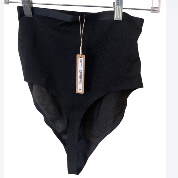 Skims High waist slimming thong - Picture 1 of 6